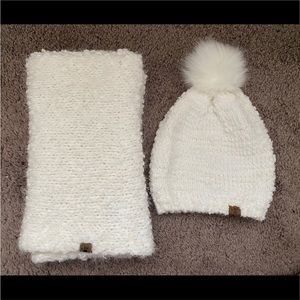 Bearpaw hat and scarf set